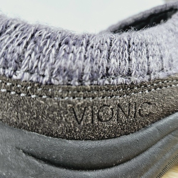 Vionic Arbor Clogs Sz 7 Gray Water Resistant Suede Slip On Knit Collar Comfort - Picture 6 of 10